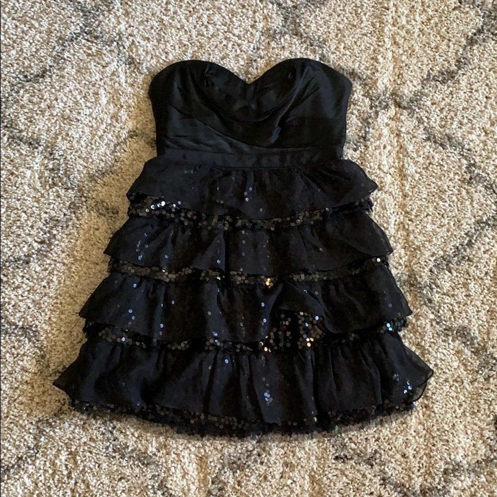 Bcbgmaxazria short black sequence cocktail dress